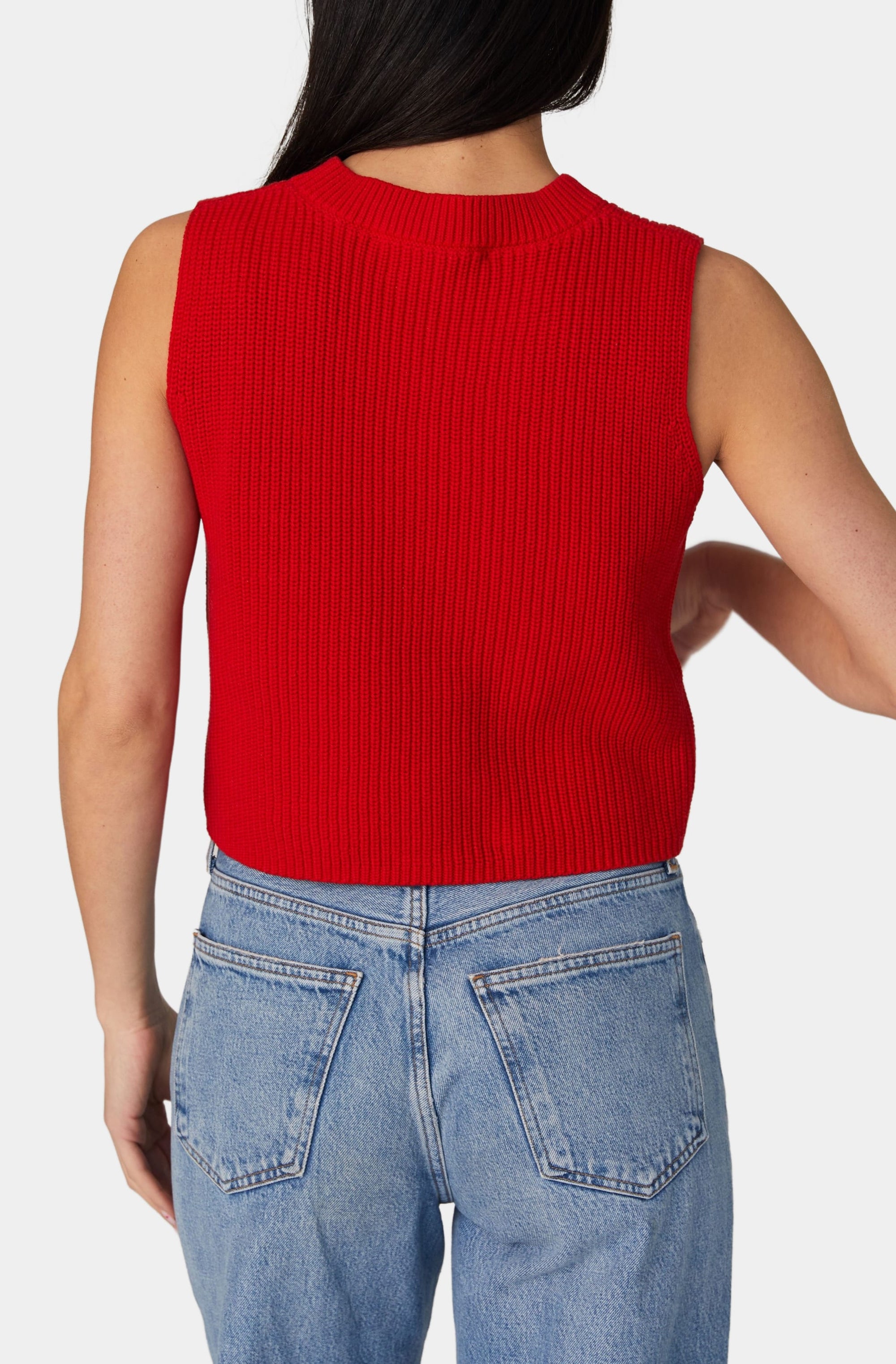 Mozart Crew Neck Sleeveless Vest